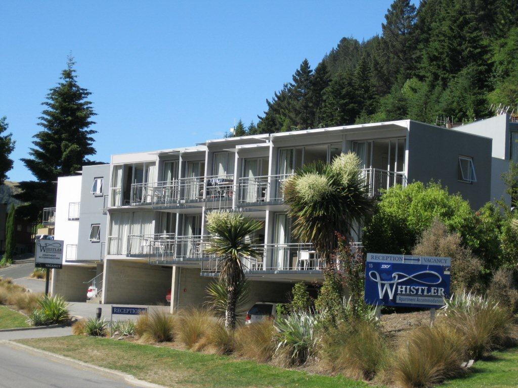 Aparthotel The Whistler 4*